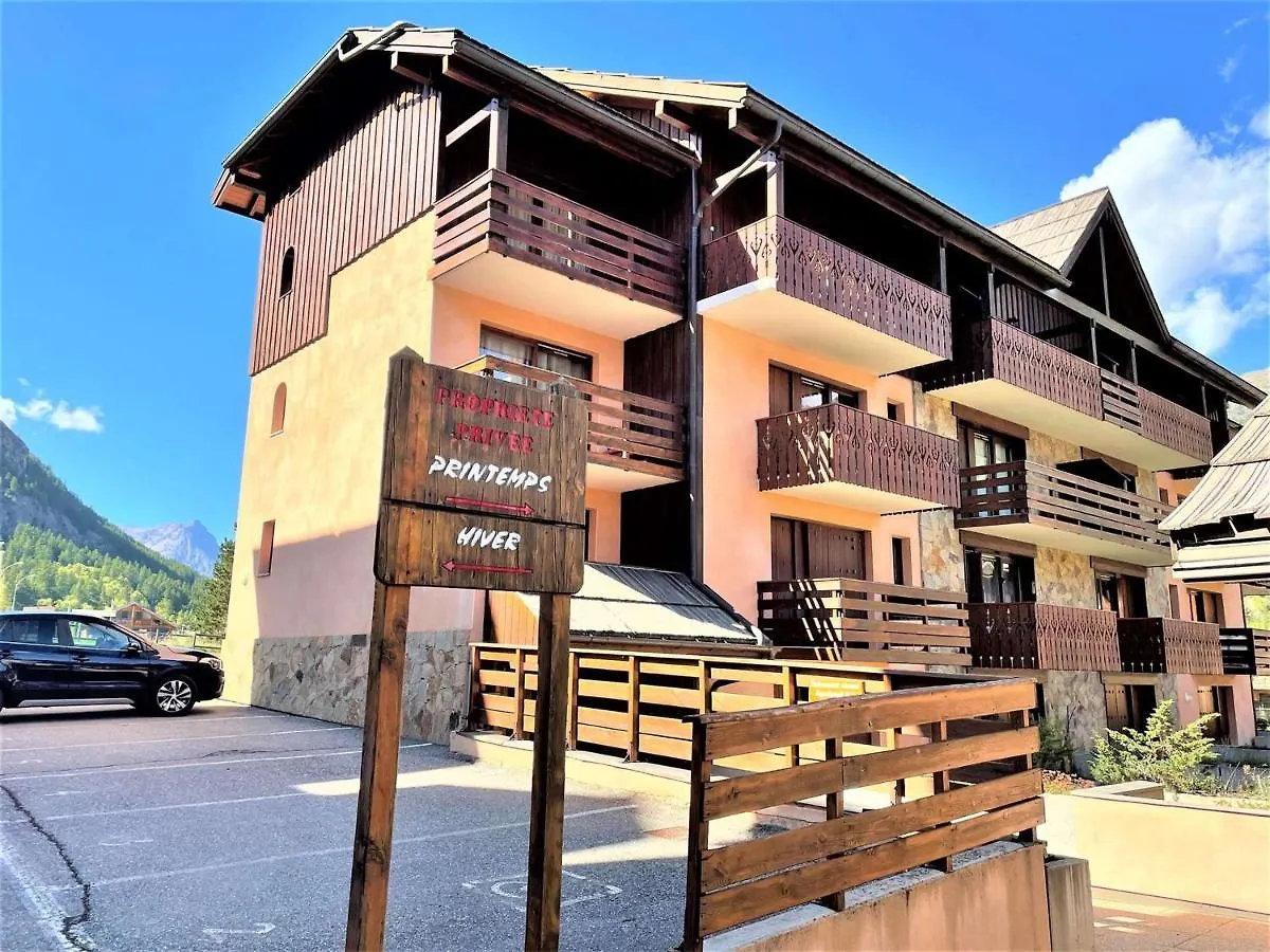 Appartement Lumineux 2 Pieces 6 Pers, Proche Pistes Et Commerces - La Salle Les Alpes - Fr-1-330F-29 Serre Chevalier 0*,  Fransa